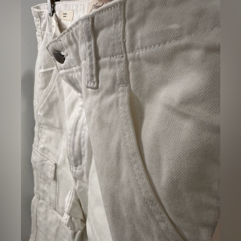 Universal Thread White Boyfriend Jeans – Size 12 - Cargo Y2K White Denim NWT - Picture 6 of 8